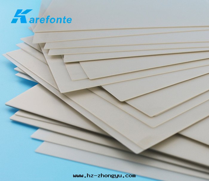 氮化鋁(lǚ)陶瓷片(piàn)