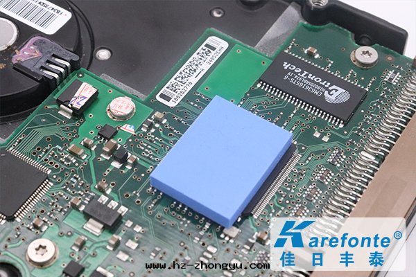 導热(rè)矽胶(jiāo)片(piàn)